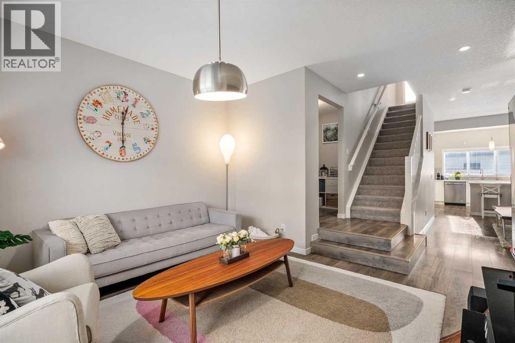 63 Masters Crescent Se, Calgary, AB - Indoor Photo Showing Living Room