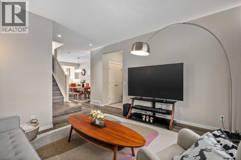 63 Masters Crescent Se, Calgary, AB - Indoor Photo Showing Living Room