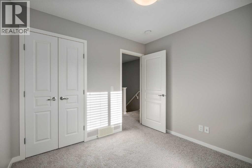 63 Masters Crescent Se, Calgary, AB - Indoor