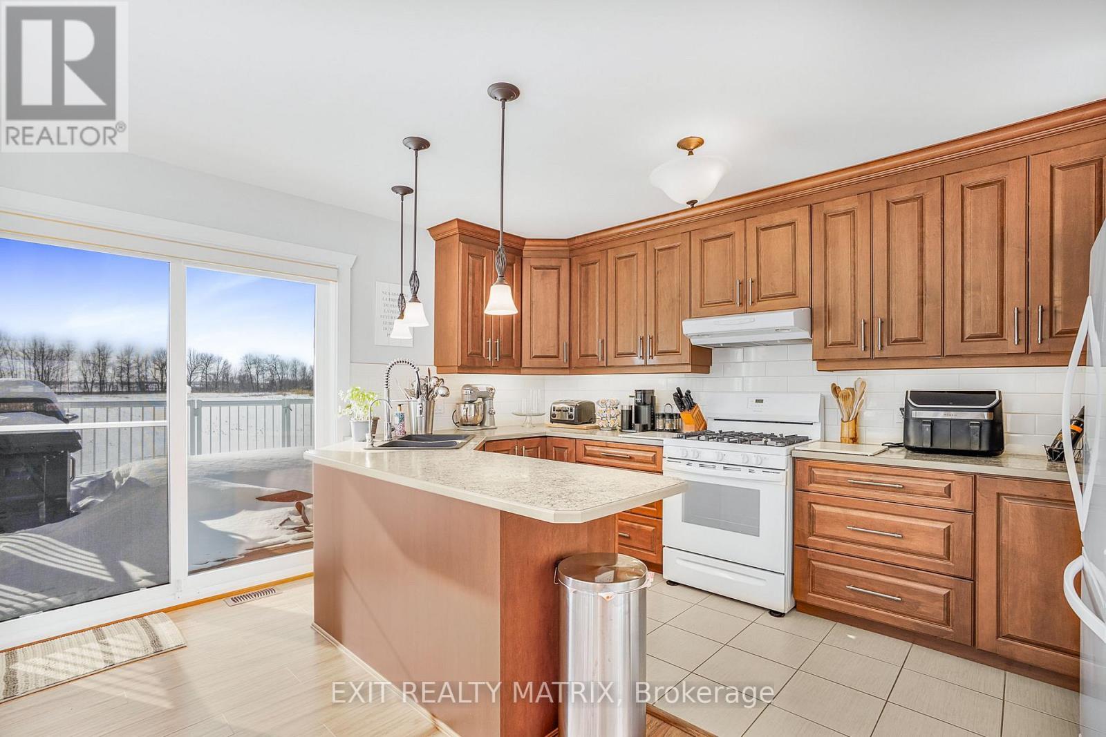 3100 Pattee Road E, Champlain, ON - Indoor Photo Showing Kitchen