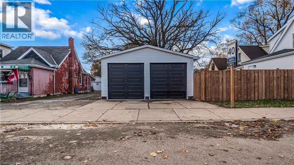 View of detached garage - 491 Upper Wentworth Street, Hamilton, ON - Outdoor