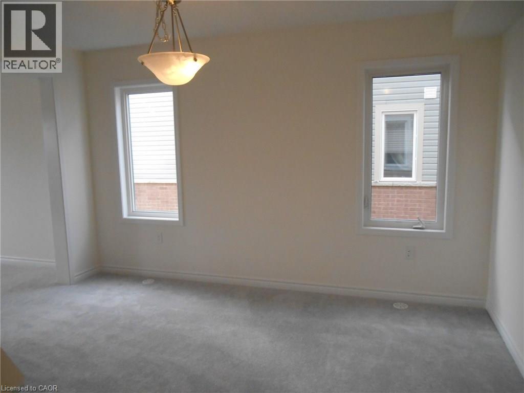 15 Outlook Terrace, Kitchener, ON - Indoor Photo Showing Other Room