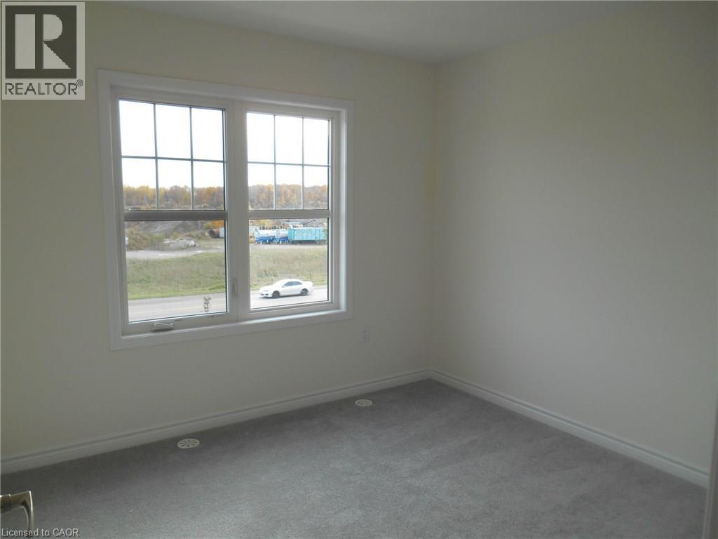 15 Outlook Terrace, Kitchener, ON - Indoor Photo Showing Other Room