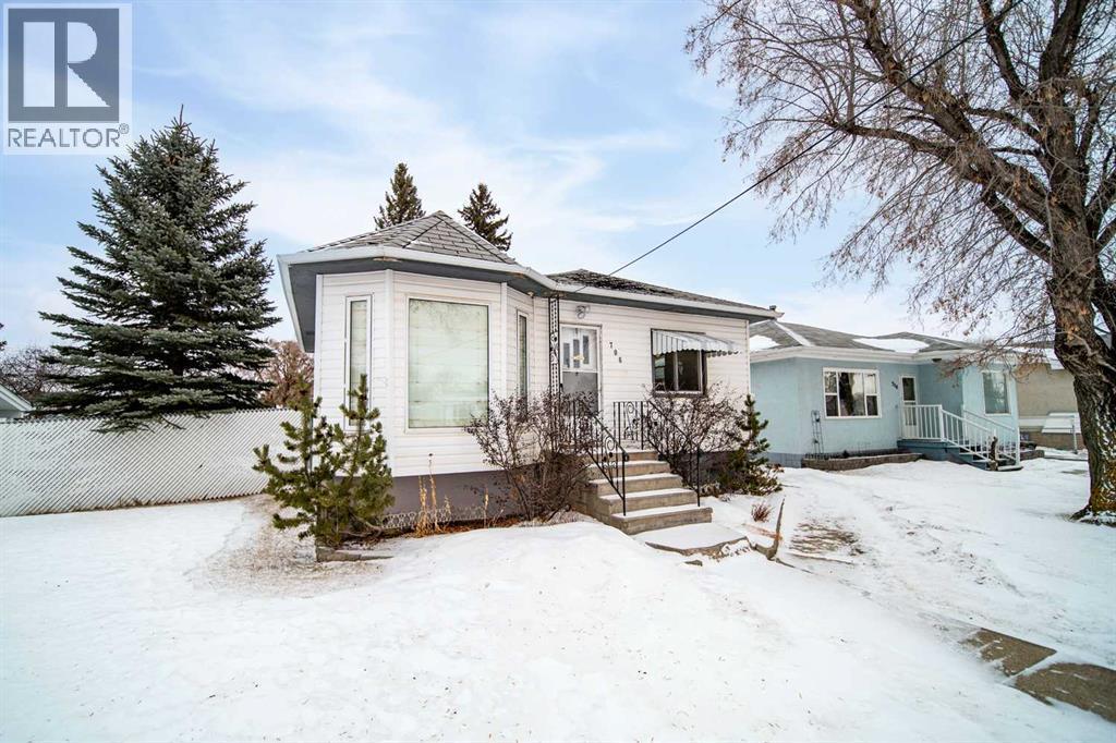 706 7 Avenue, Wainwright, AB - Outdoor