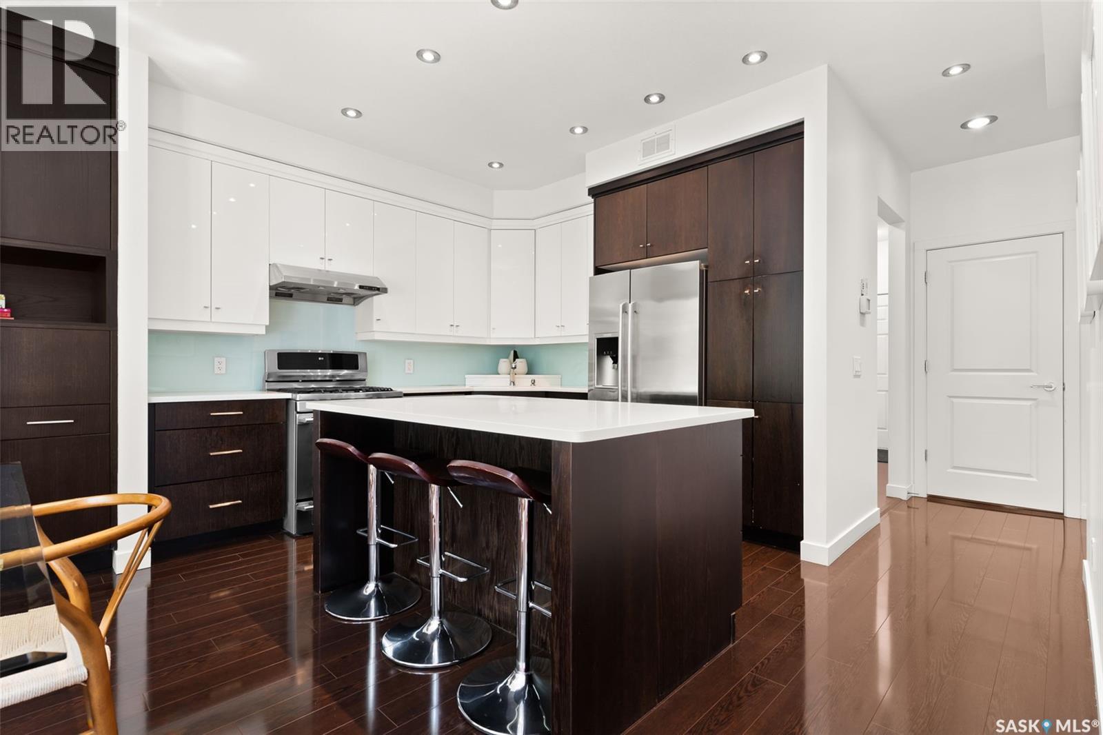 1980 Ottawa Street, Regina, SK - Indoor Photo Showing Kitchen