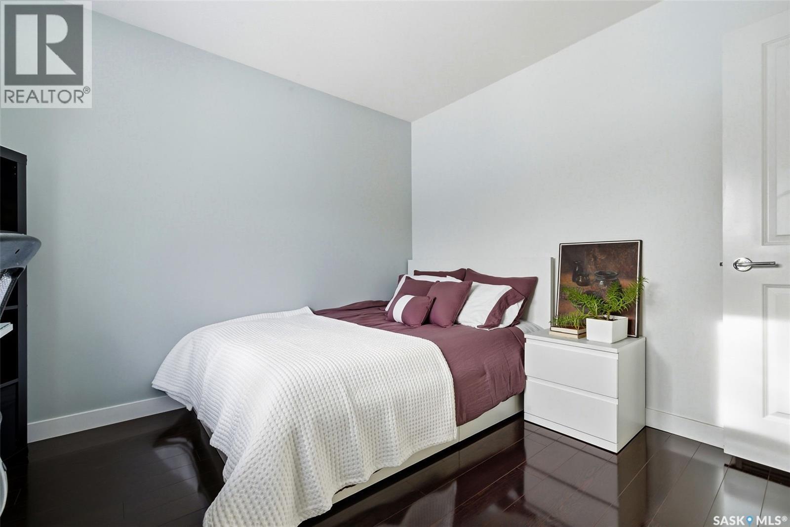 1980 Ottawa Street, Regina, SK - Indoor Photo Showing Bedroom