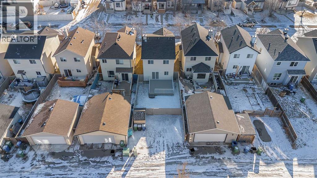 183 Covepark Way Ne, Calgary, AB - Outdoor