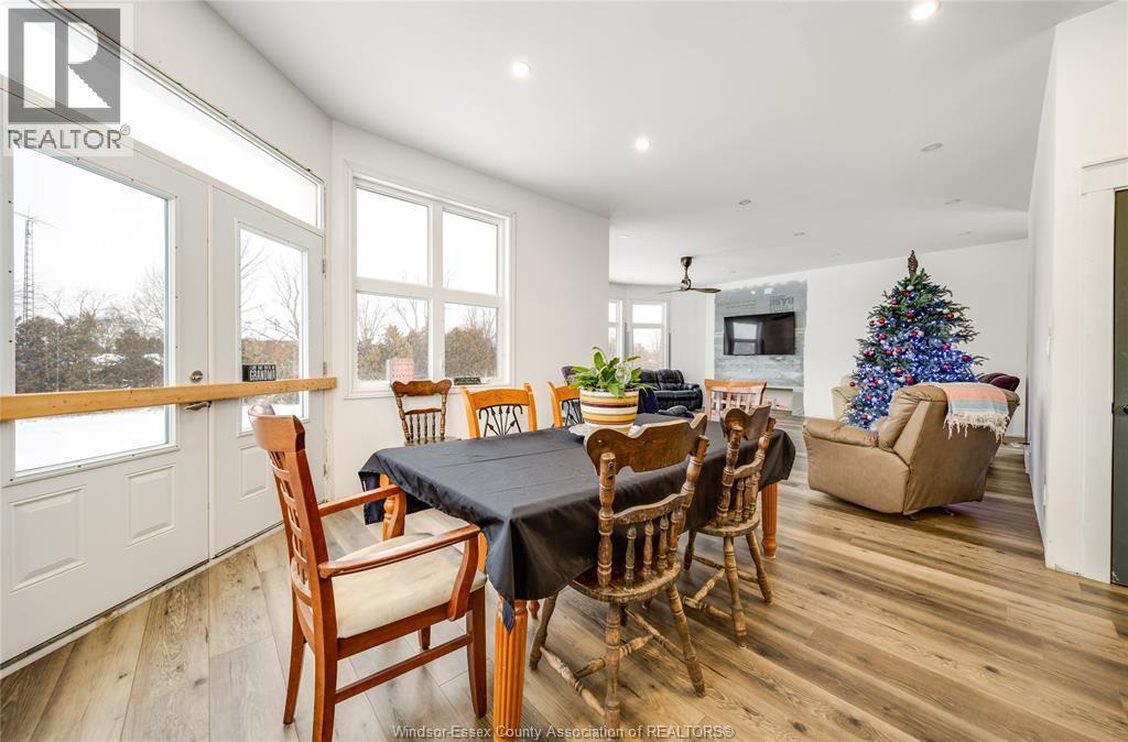 856 Talbot, Lakeshore, ON - Indoor Photo Showing Dining Room