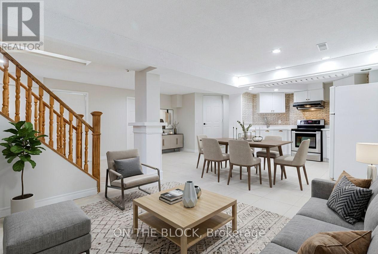 Virtual Staging - 409 Silverthorne Crescent, Mississauga, ON - Indoor Photo Showing Living Room