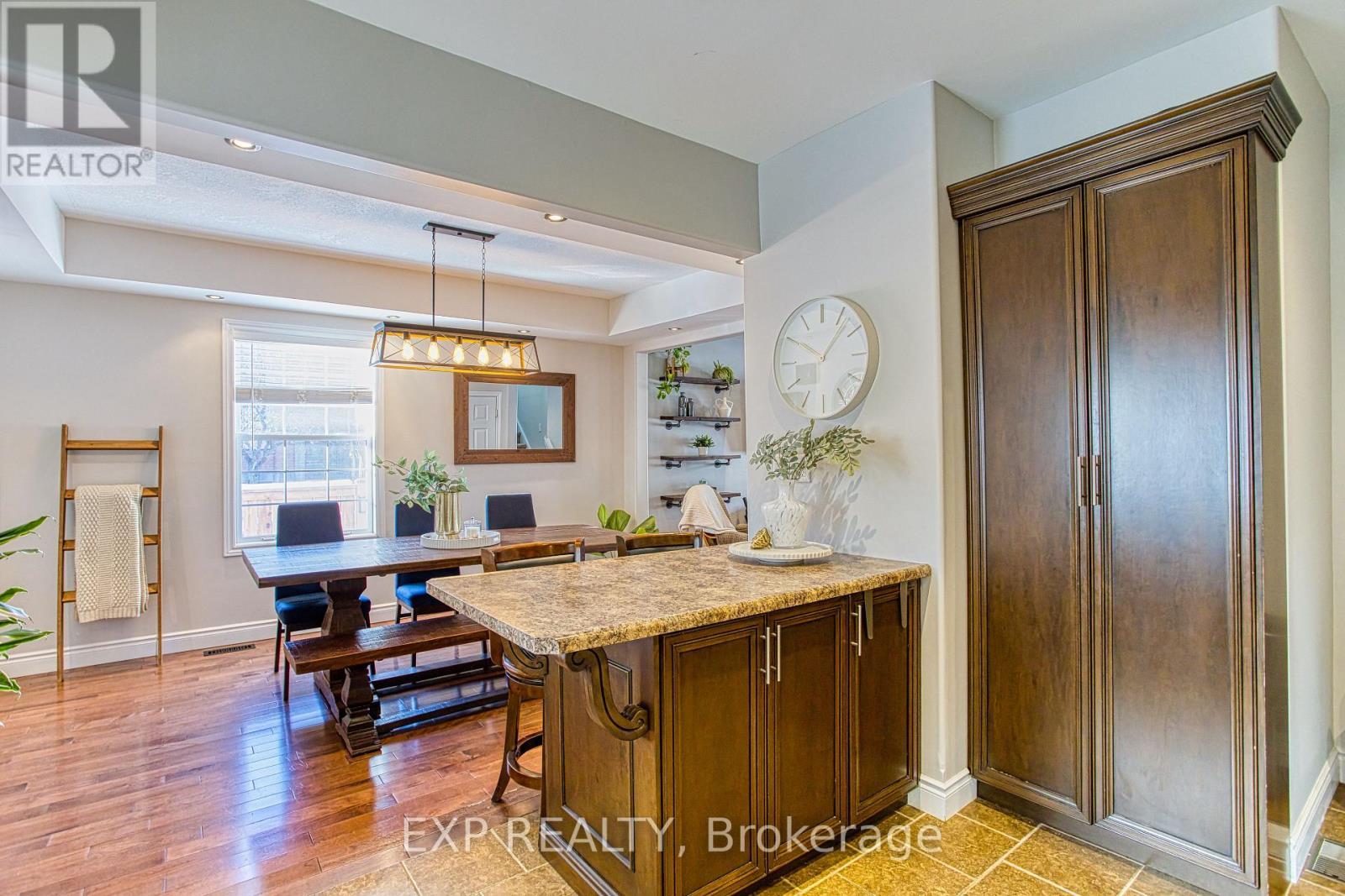 153 Gladstone Avenue, Hamilton, ON - Indoor Photo Showing Dining Room
