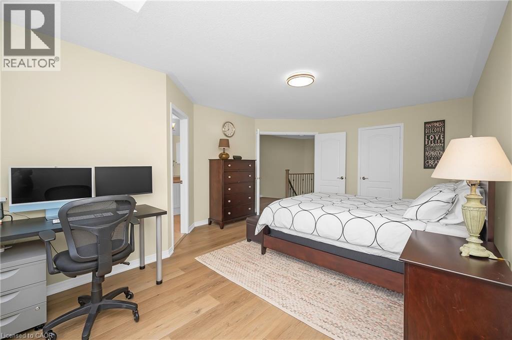3897 Quiet Creek Drive, Mississauga, ON - Indoor Photo Showing Bedroom