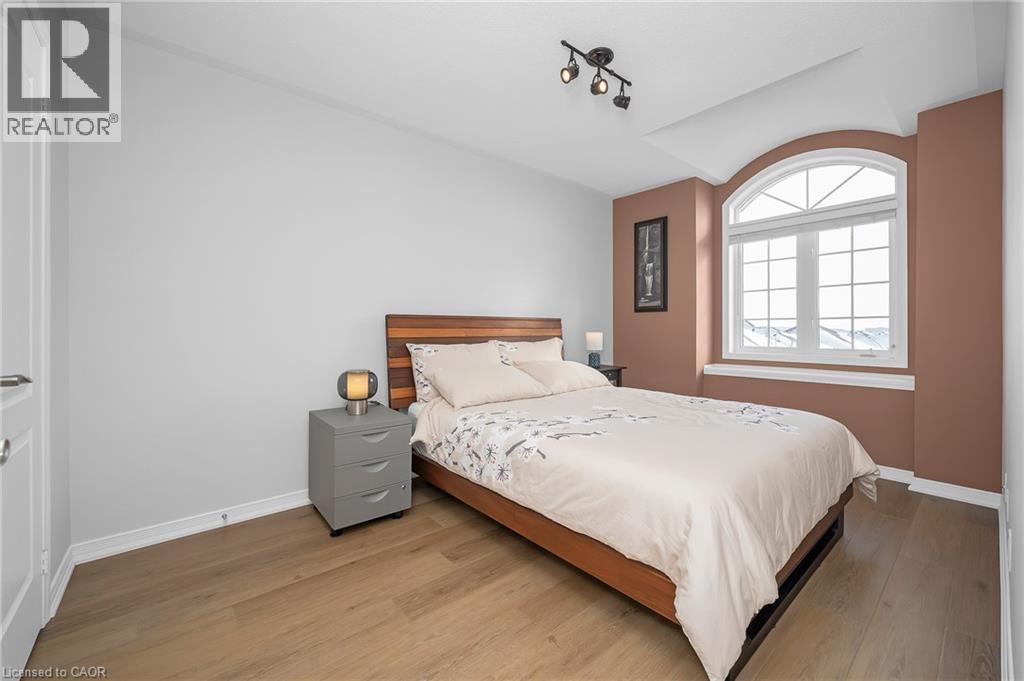 3897 Quiet Creek Drive, Mississauga, ON - Indoor Photo Showing Bedroom