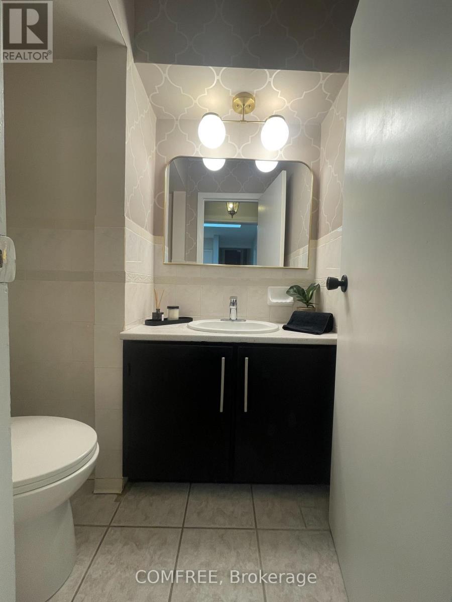 99 Mcbay Road, Brant (Brantford Twp), ON - Indoor Photo Showing Bathroom