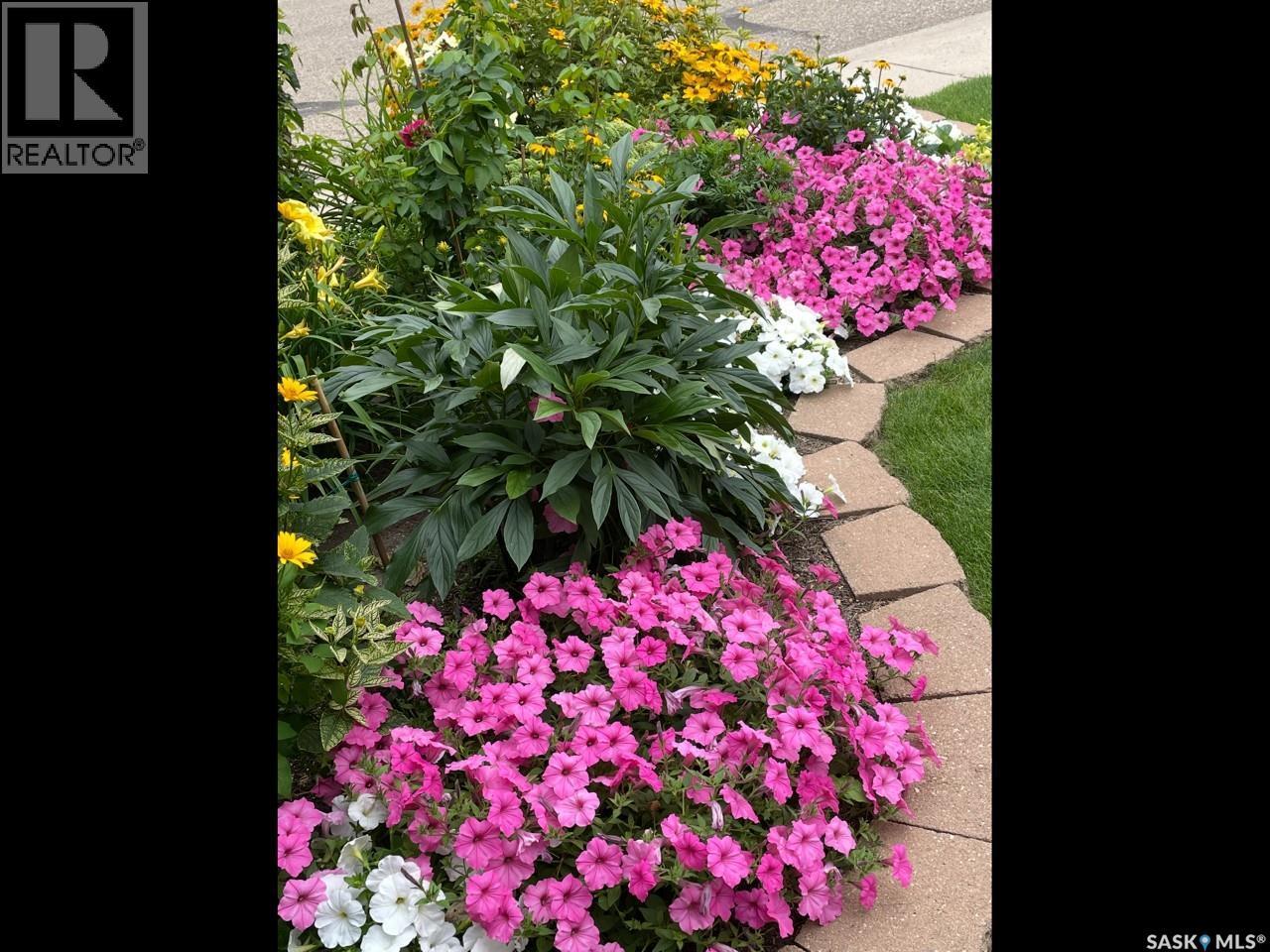 1483 Mather Crescent, Estevan, SK - Outdoor