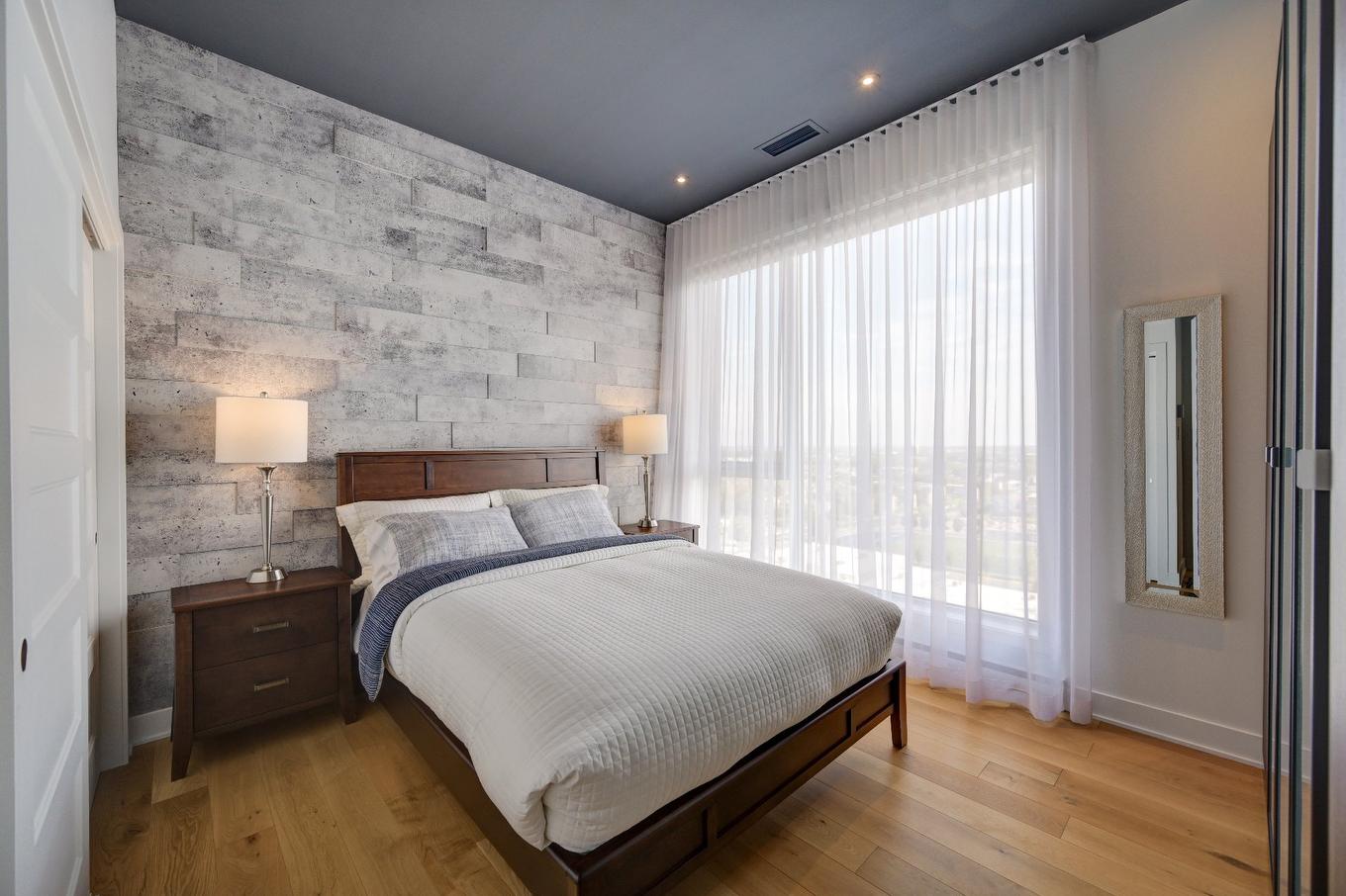 Chambre à coucher - 1702-1400 Rue Lucien-Paiement, Laval (Laval-Des-Rapides), QC - Indoor Photo Showing Bedroom