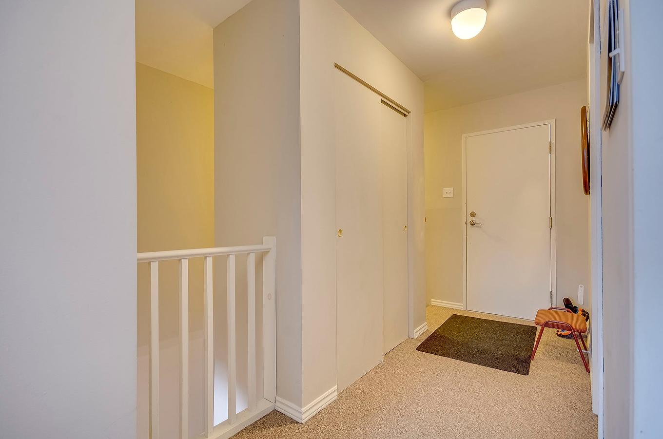 Corridor - 302-556 Ch. Réal, Sutton, QC - Indoor Photo Showing Other Room