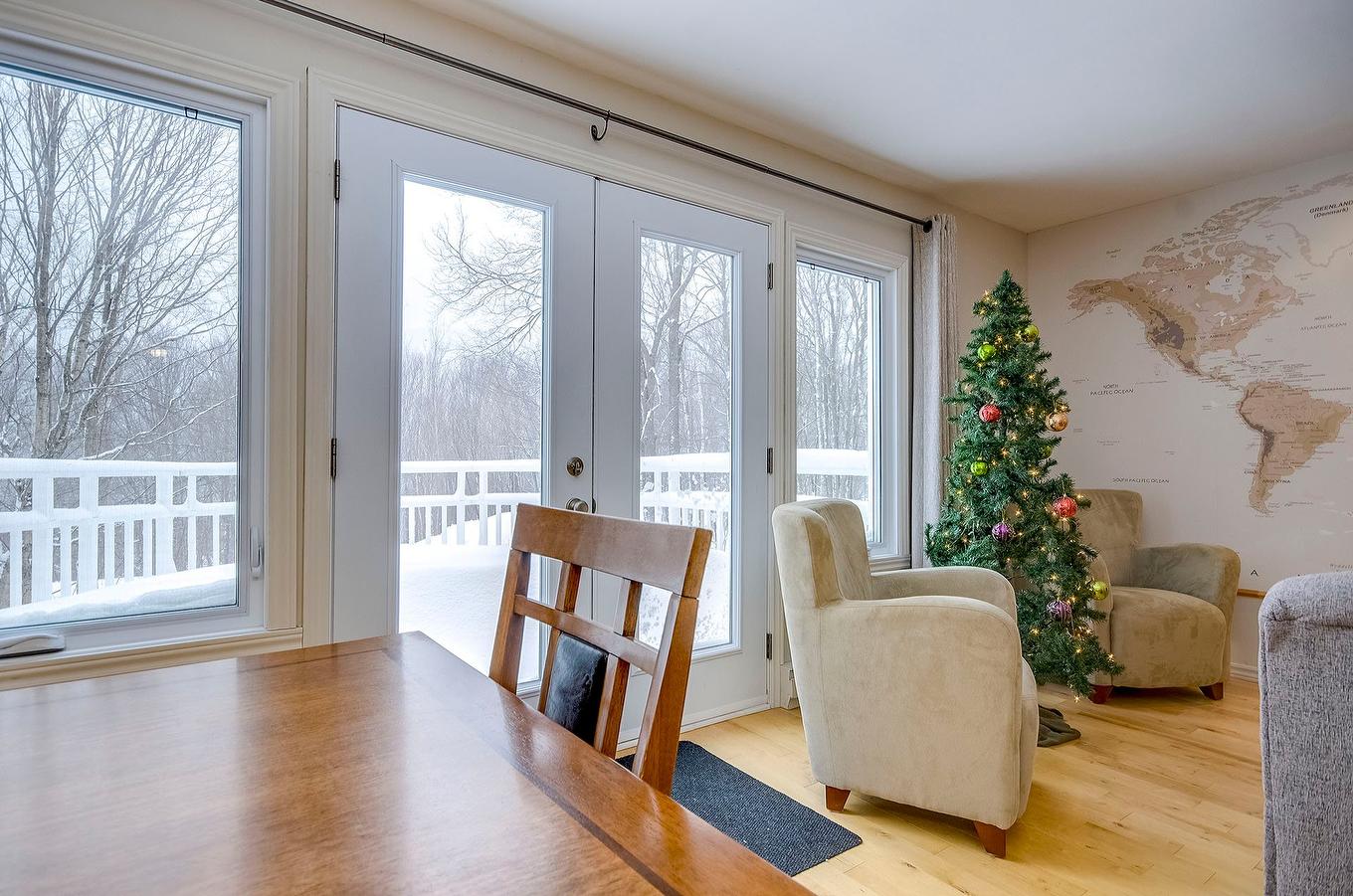 Vue d'ensemble - 302-556 Ch. Réal, Sutton, QC - Indoor Photo Showing Other Room