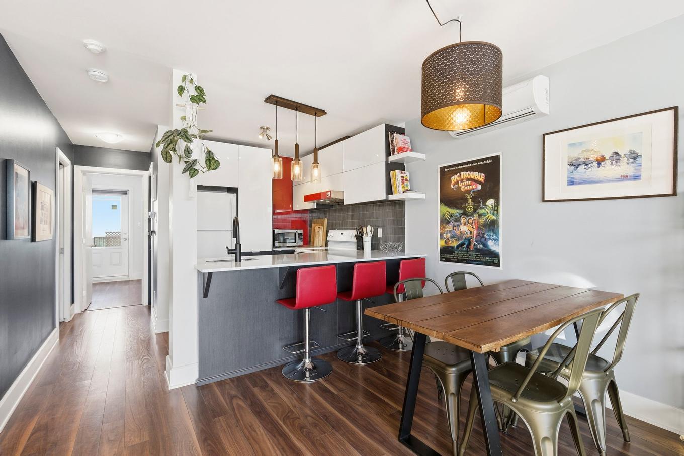 Cuisine - 8-2175 Av. Charlemagne, Montréal (Mercier/Hochelaga-Maisonneuve), QC - Indoor Photo Showing Dining Room