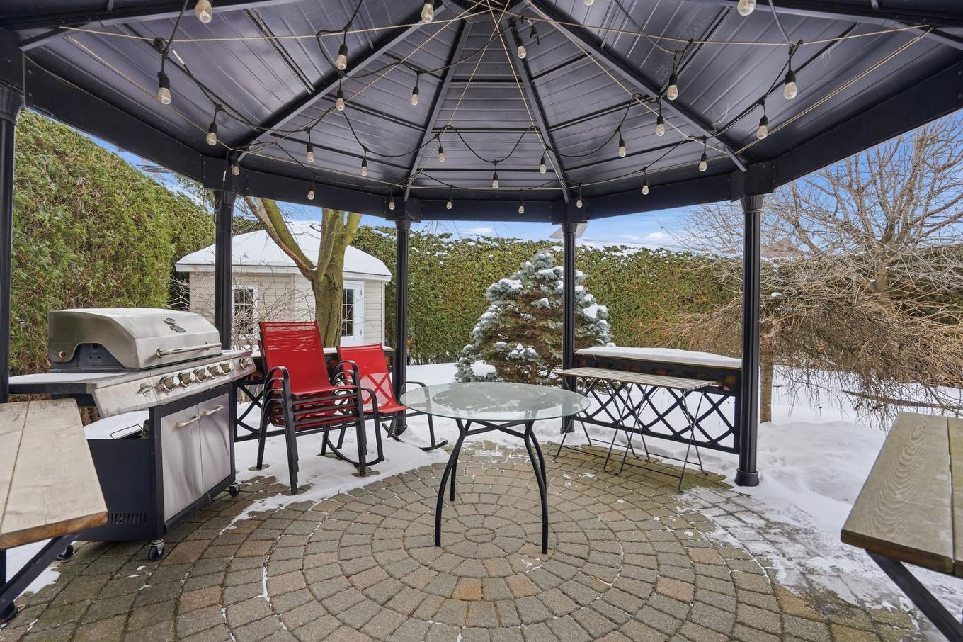 Cour - 148 Rue De Normandie, Saint-Basile-Le-Grand, QC - Outdoor With Deck Patio Veranda