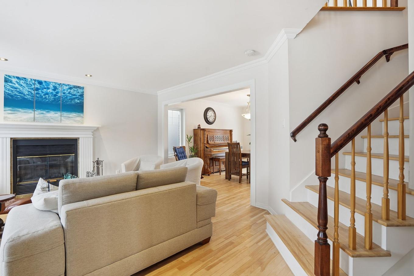 Salon - 148 Rue De Normandie, Saint-Basile-Le-Grand, QC - Indoor Photo Showing Living Room With Fireplace