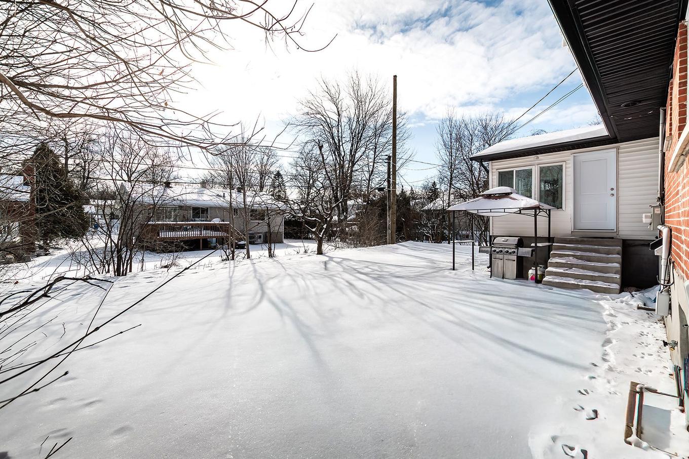 Backyard - 43 Rue Rockwood, Dollard-Des-Ormeaux, QC - Outdoor