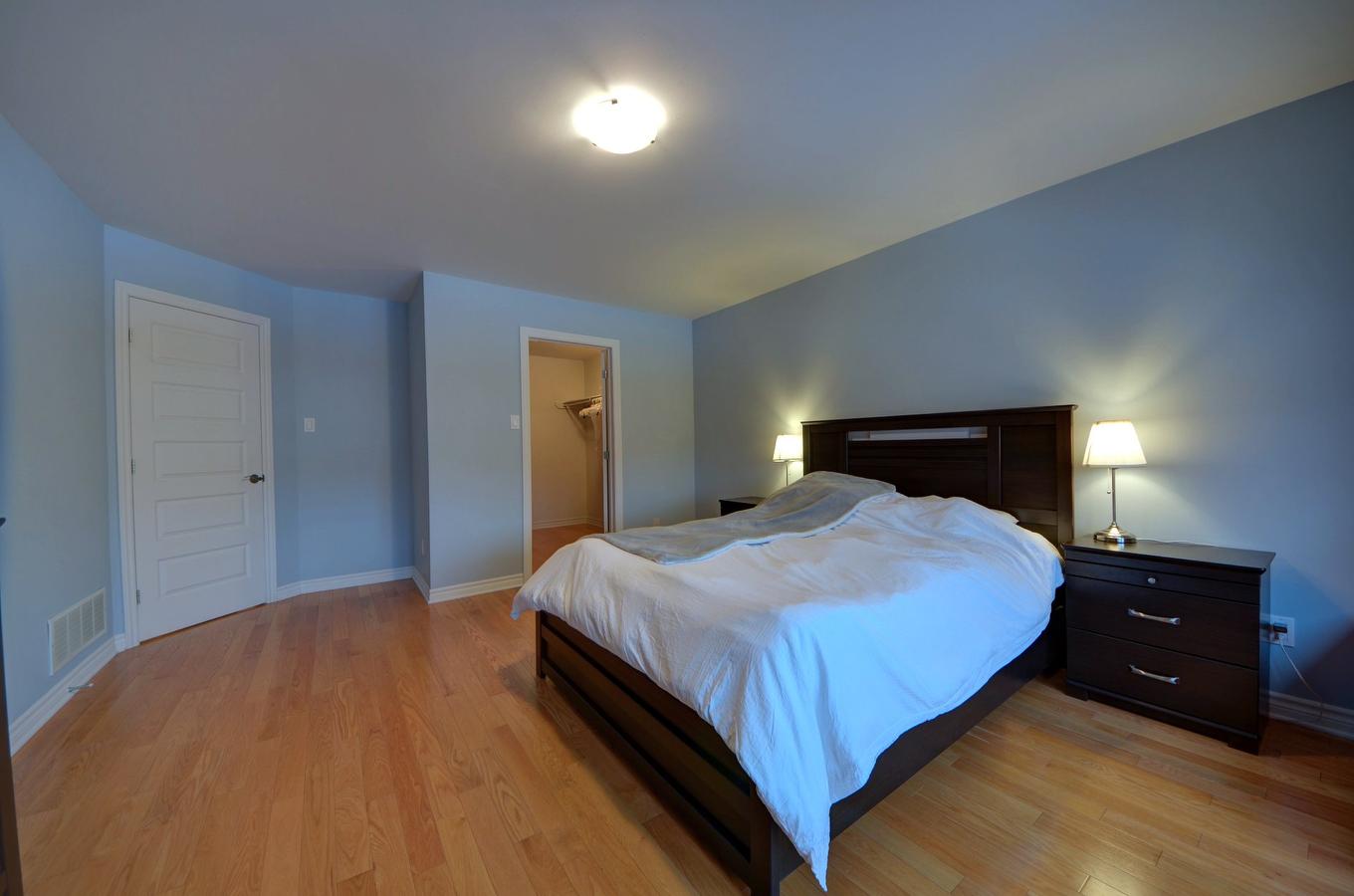 Primary bedroom - 5527 Rue Aline, Brossard, QC - Indoor Photo Showing Bedroom