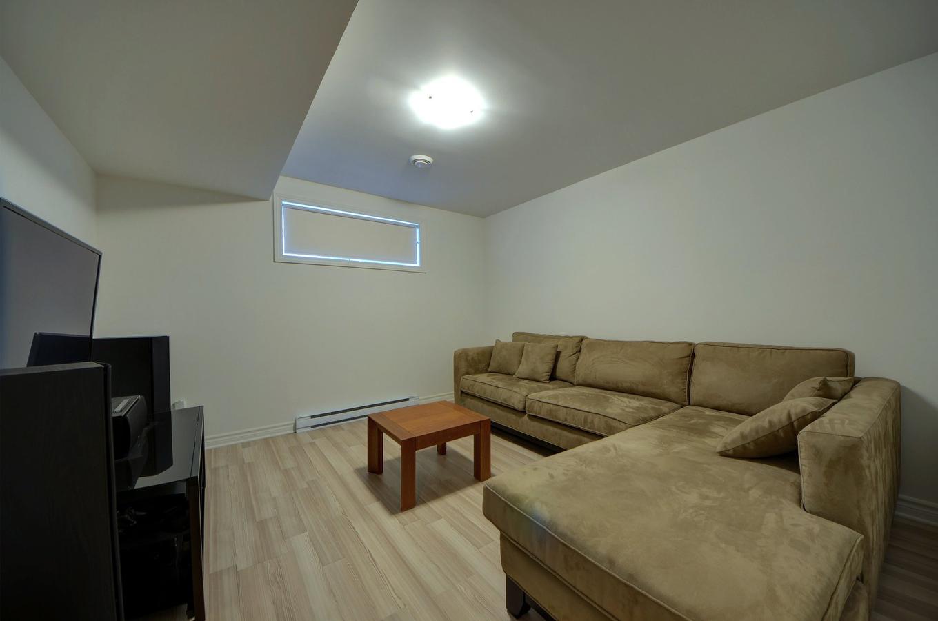 Family room - 5527 Rue Aline, Brossard, QC - Indoor