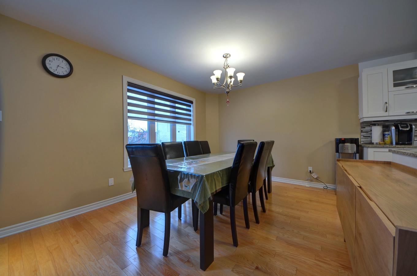 Dining room - 5527 Rue Aline, Brossard, QC - Indoor Photo Showing Dining Room