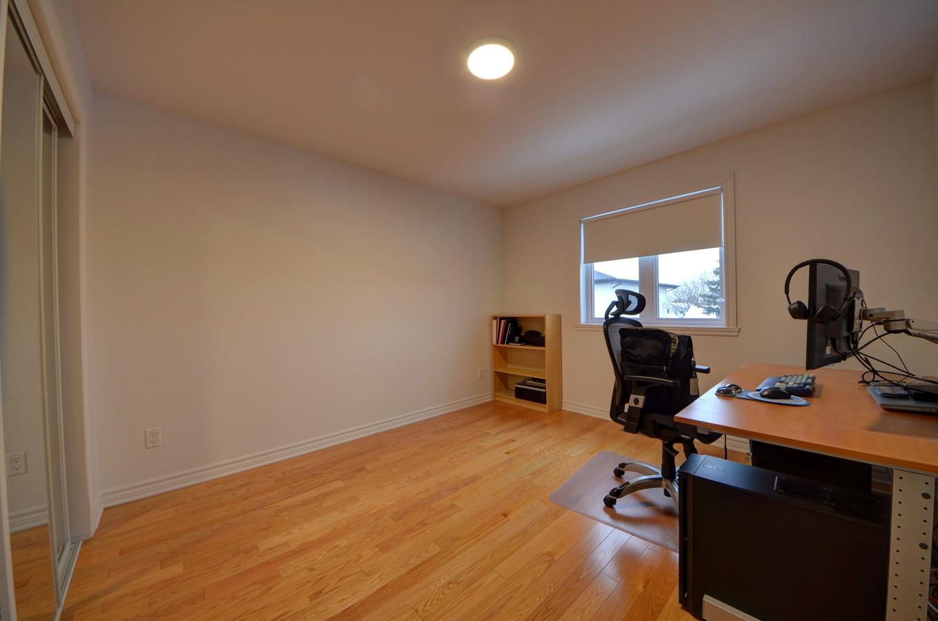 Bedroom - 5527 Rue Aline, Brossard, QC - Indoor Photo Showing Office