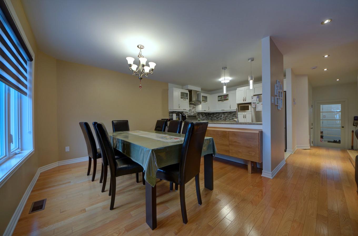 Dining room - 5527 Rue Aline, Brossard, QC - Indoor Photo Showing Dining Room