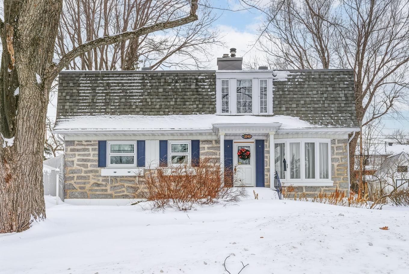 Façade - 2540 Rue Des Hospitalières, Québec (Sainte-Foy/Sillery/Cap-Rouge), QC - Outdoor With Facade