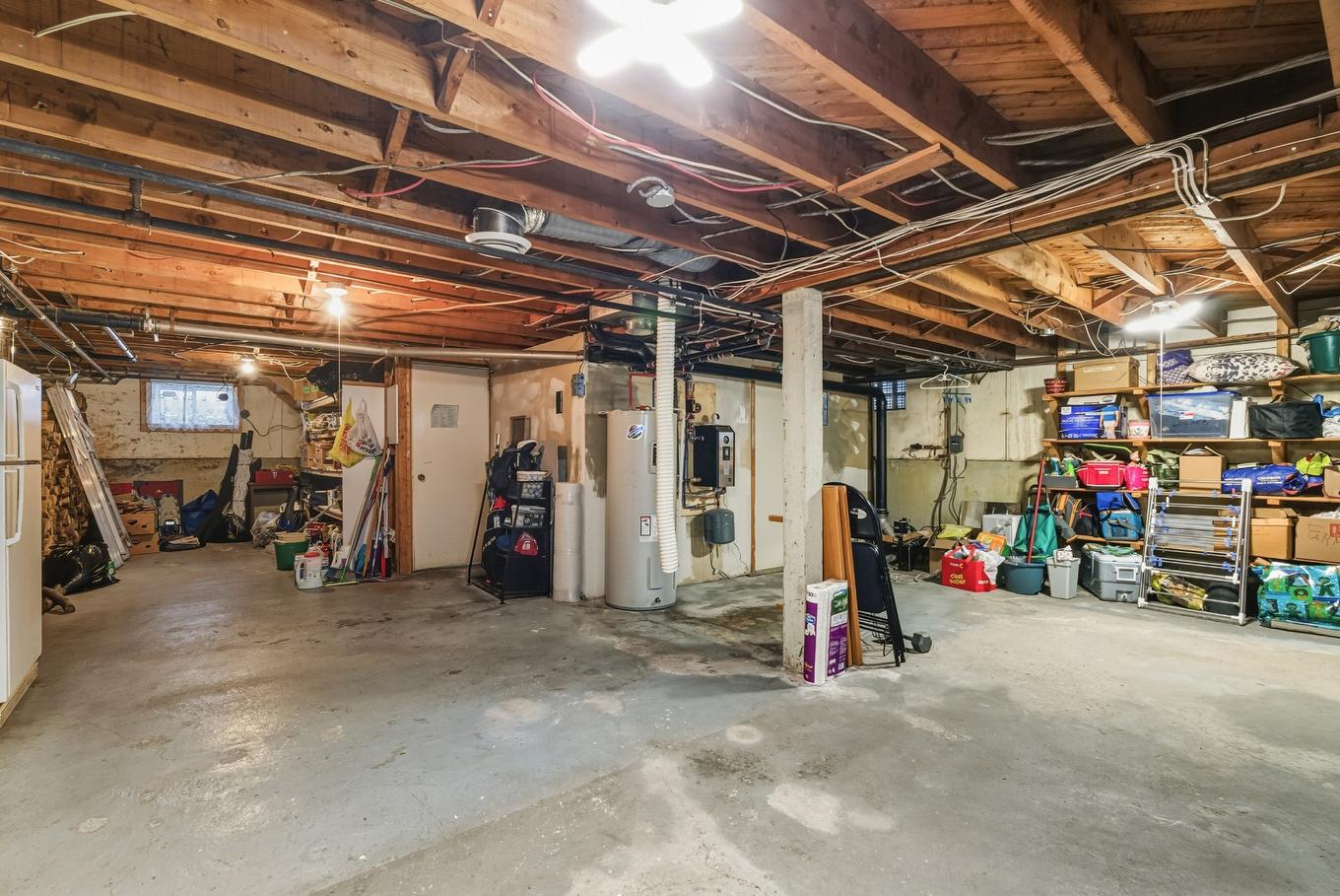 Cave/Chambre froide - 2540 Rue Des Hospitalières, Québec (Sainte-Foy/Sillery/Cap-Rouge), QC - Indoor Photo Showing Basement