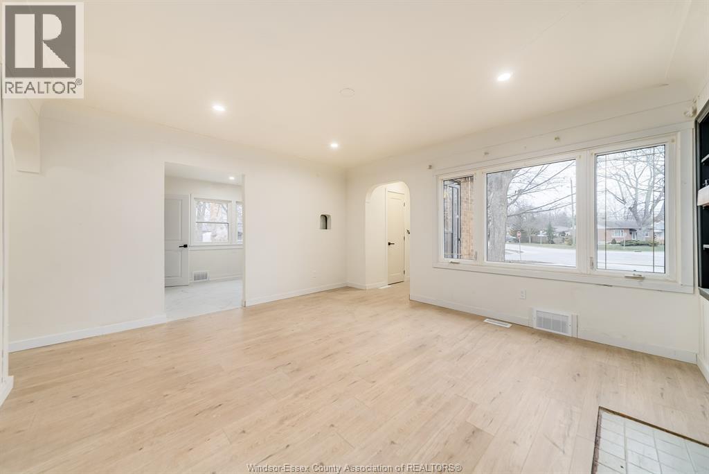1114 Edward Unit# Upper, Windsor, ON - Indoor Photo Showing Other Room