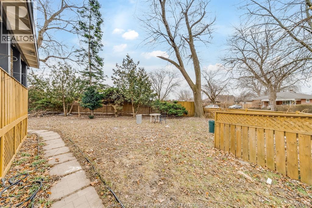 1114 Edward Unit# Upper, Windsor, ON - Outdoor