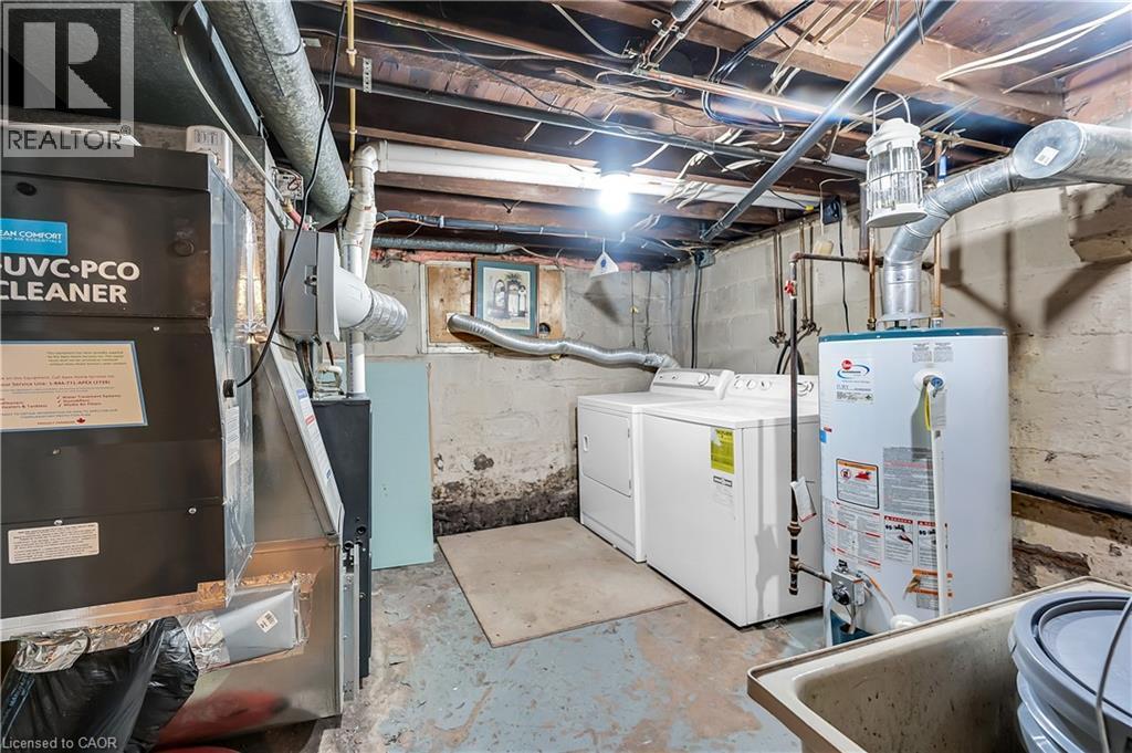 1256 Cannon Street E, Hamilton, ON - Indoor