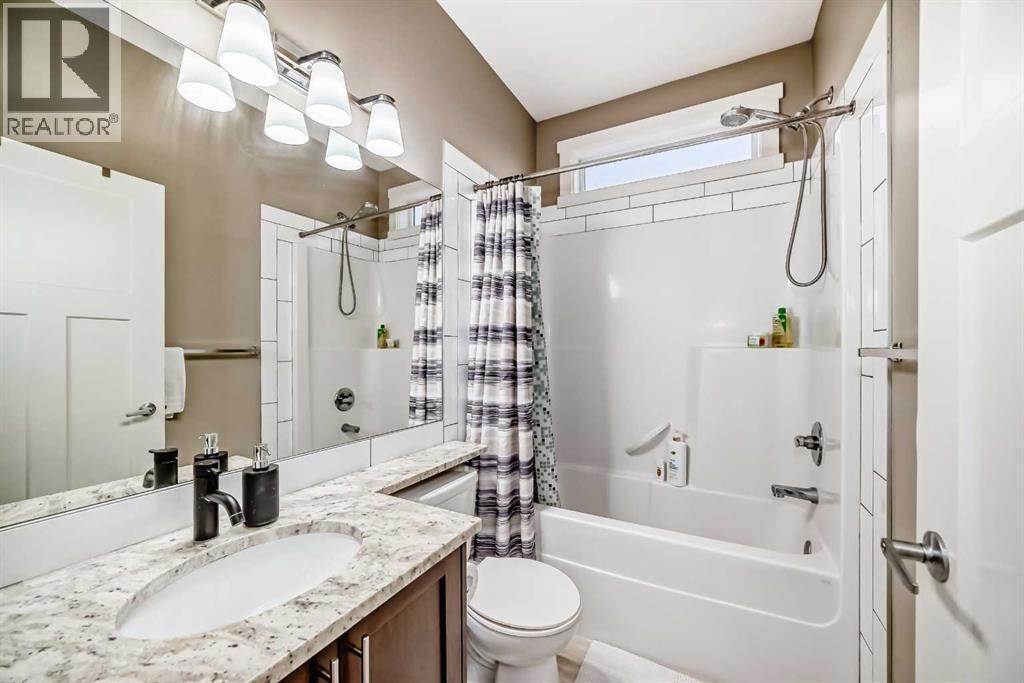 96 Skyview Ranch Avenue Ne, Calgary, AB - Indoor Photo Showing Bathroom