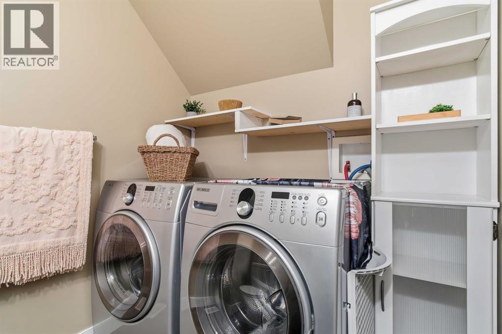250 Fox Crescent, Fort Mcmurray, AB - Indoor Photo Showing Laundry Room