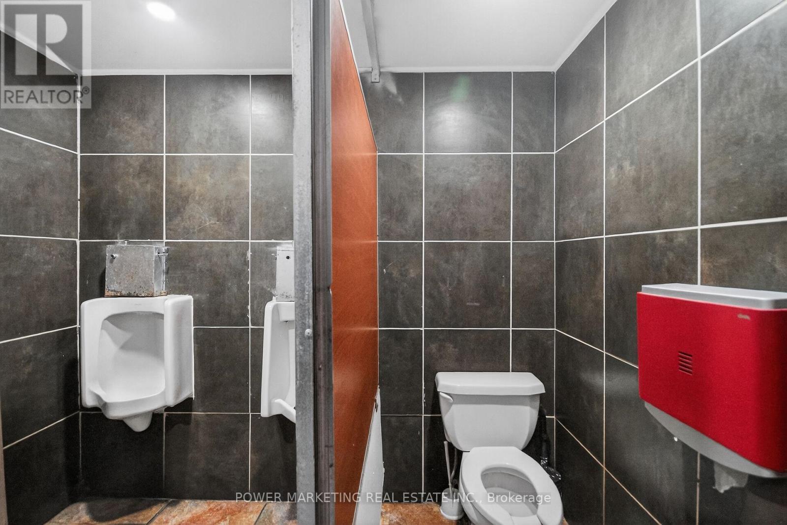 858 Merivale Road, Ottawa, ON