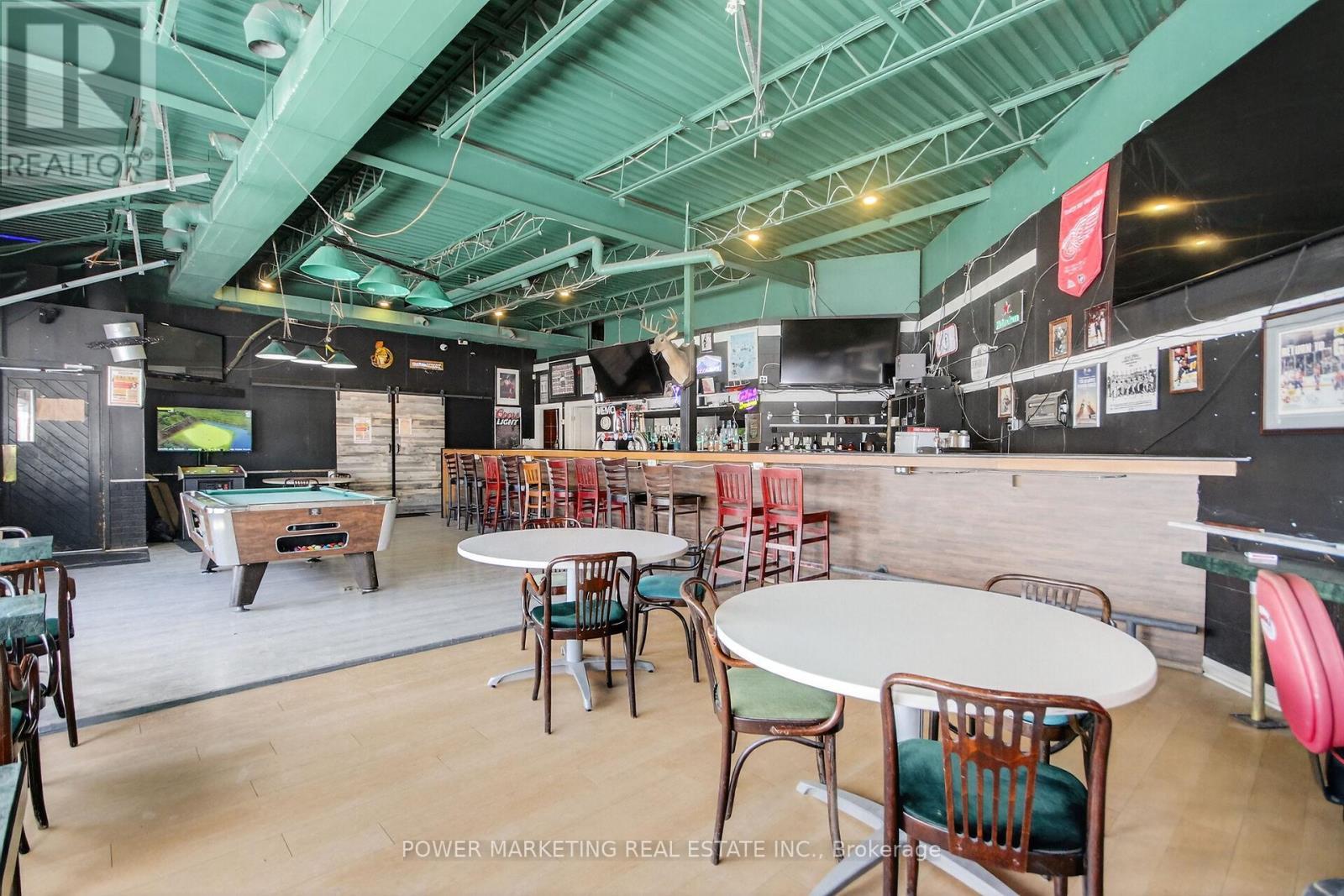 858 Merivale Road, Ottawa, ON