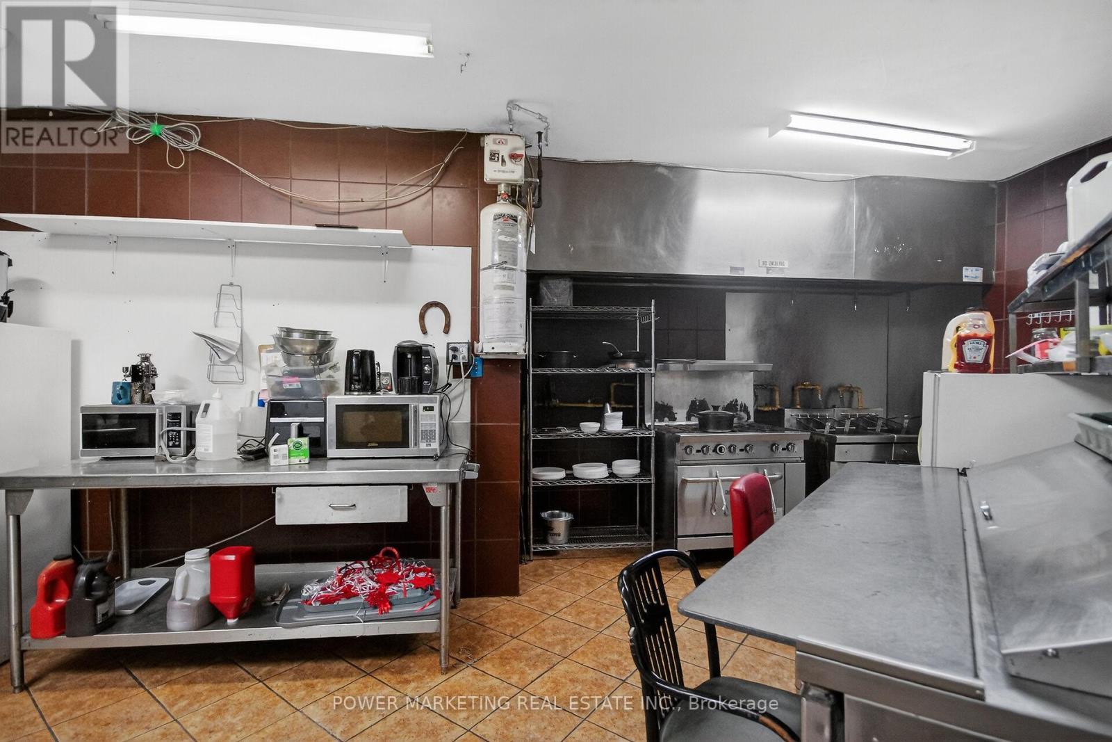 858 Merivale Road, Ottawa, ON