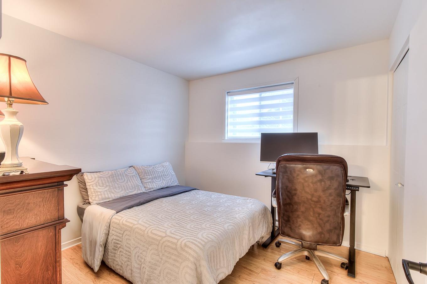 Chambre à coucher - 101-70 Av. Brown, Vaudreuil-Dorion, QC - Indoor Photo Showing Bedroom