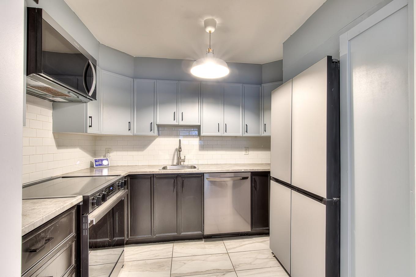 Cuisine - 101-70 Av. Brown, Vaudreuil-Dorion, QC - Indoor Photo Showing Kitchen