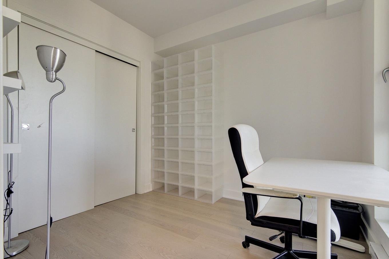 Chambre à coucher - 1906-1211 Rue Drummond, Montréal (Ville-Marie), QC - Indoor