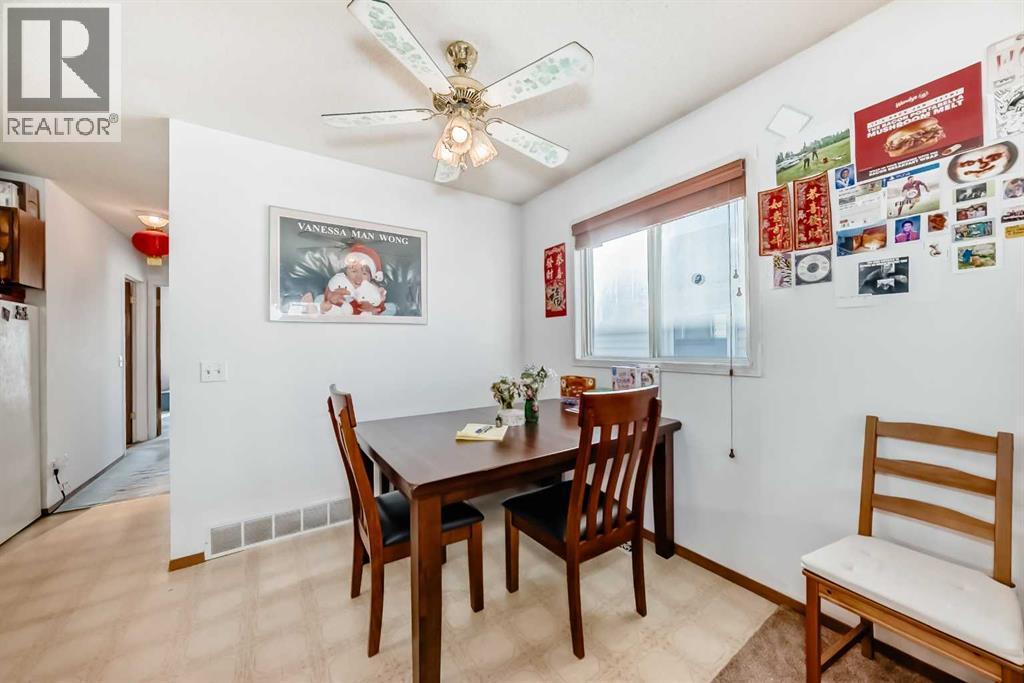 142 Hunterhorn Drive Ne, Calgary, AB - Indoor Photo Showing Dining Room