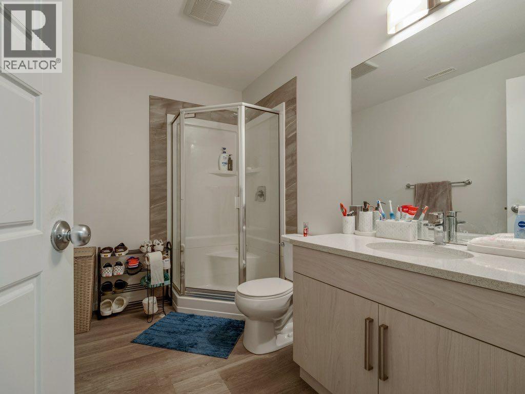 702, 210 Firelight Way W, Lethbridge, AB - Indoor Photo Showing Bathroom