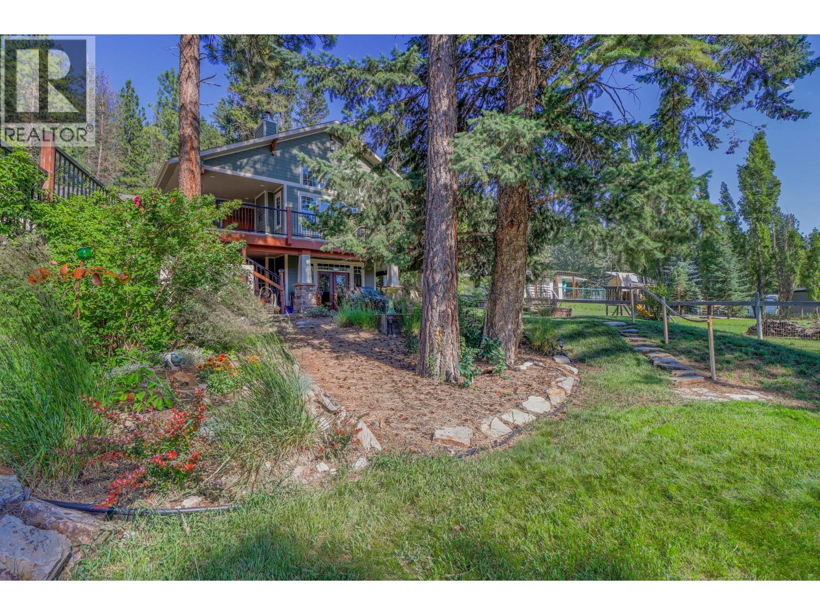 6308 Ash Road, Wasa, BC - Outdoor