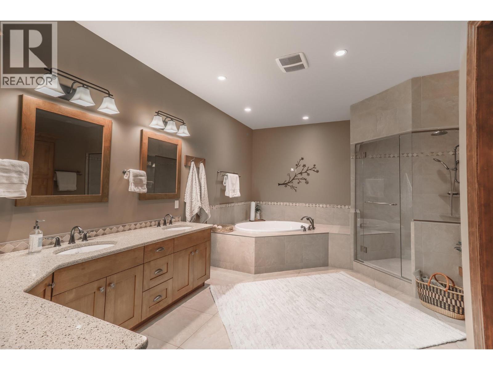 6308 Ash Road, Wasa, BC - Indoor Photo Showing Bathroom