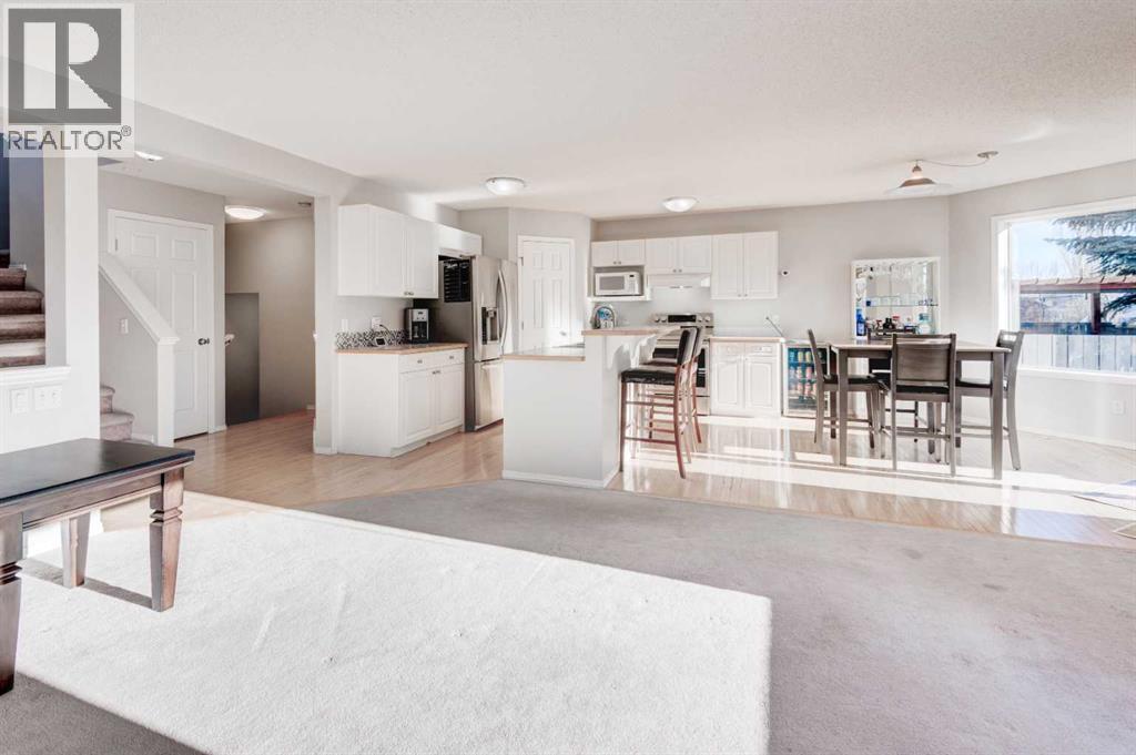 239 Chapalina Place Se, Calgary, AB - Indoor