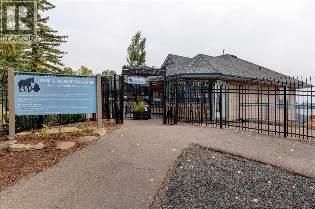 239 Chapalina Place Se, Calgary, AB - Outdoor