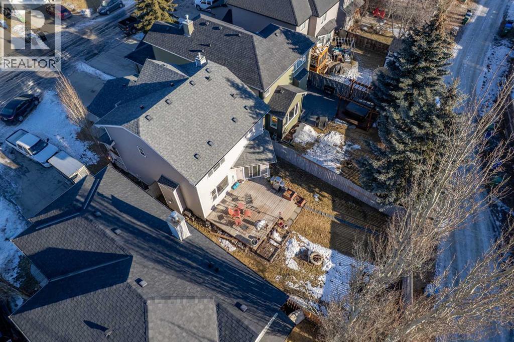 239 Chapalina Place Se, Calgary, AB - Outdoor